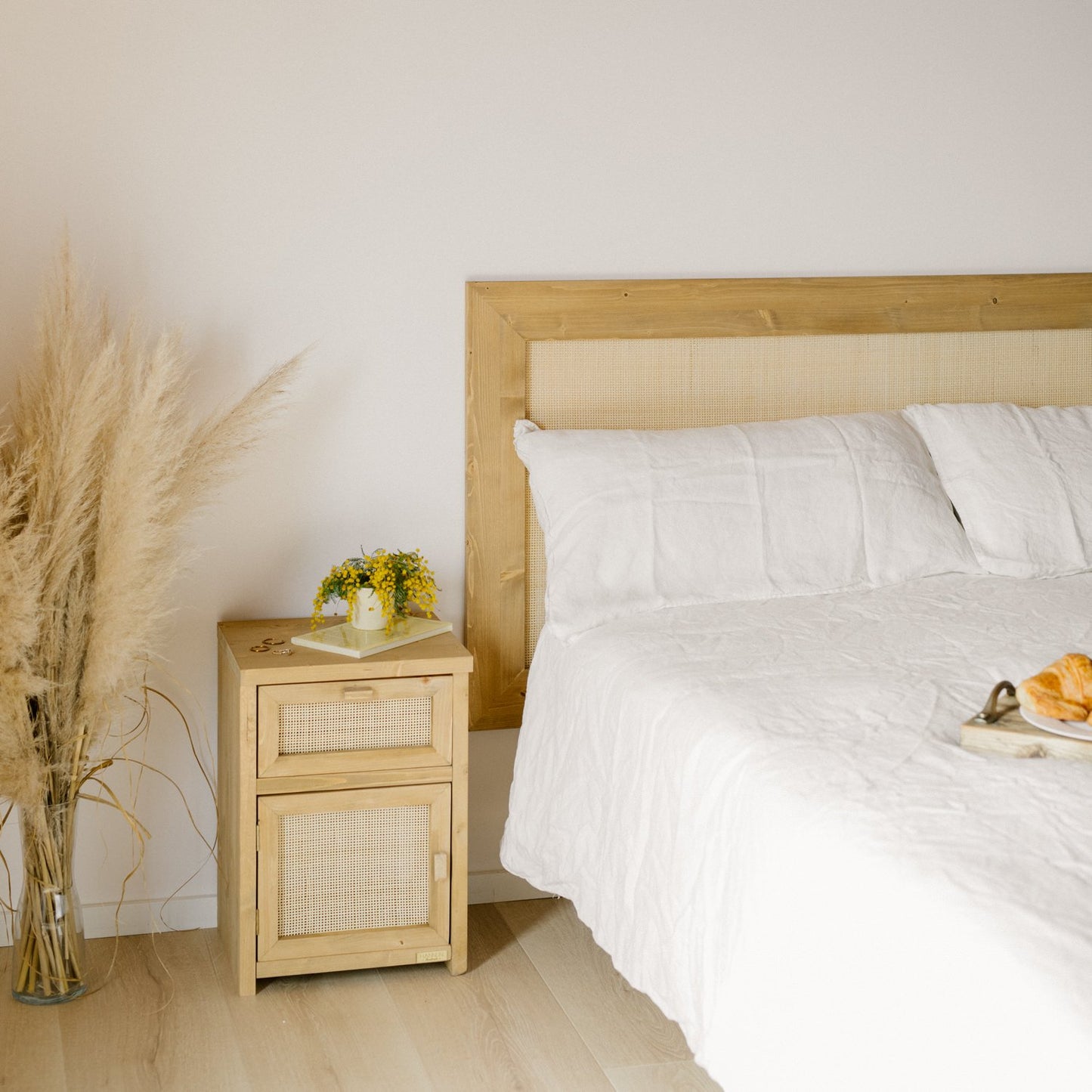 Mesita de noche Tayen