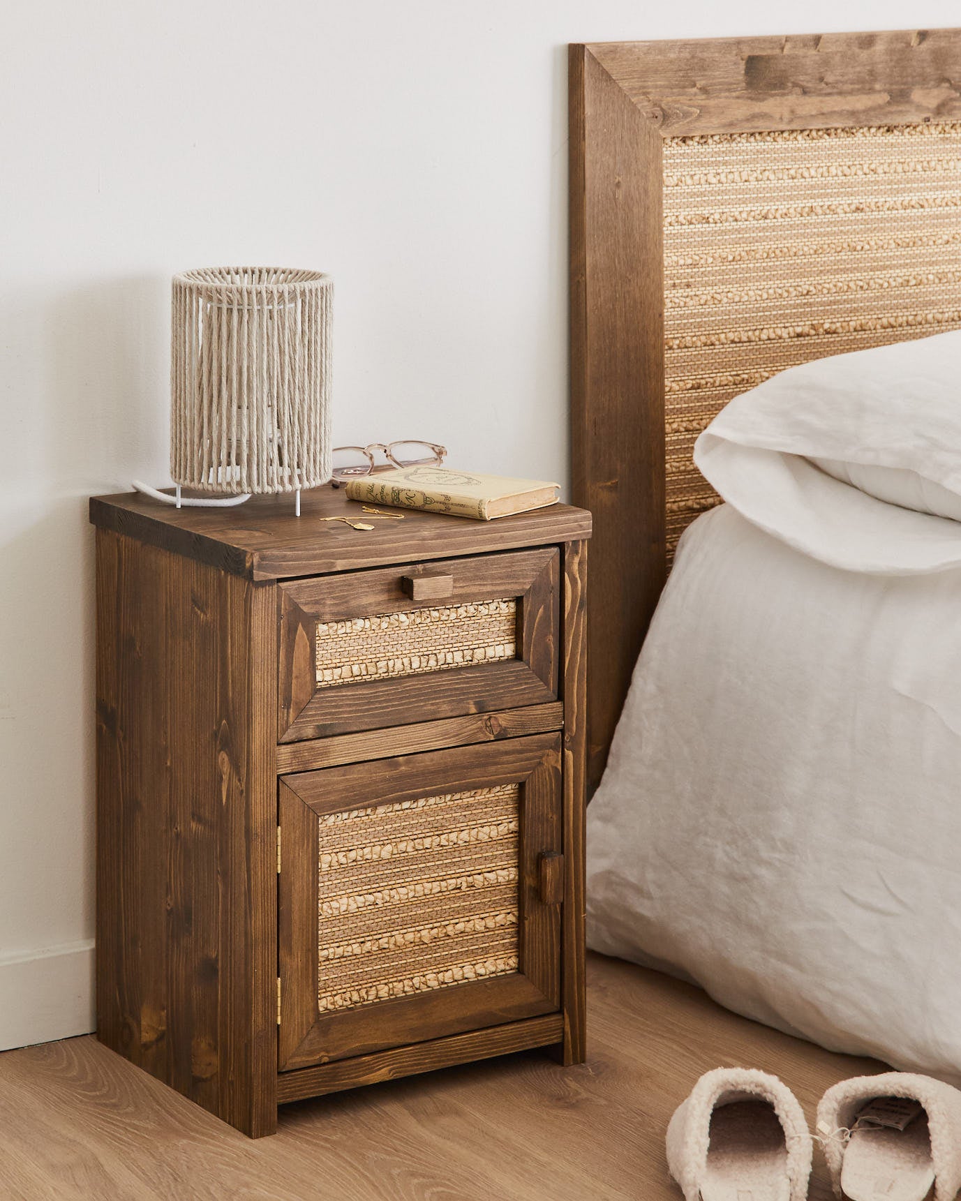 Mesita de noche Kerlin